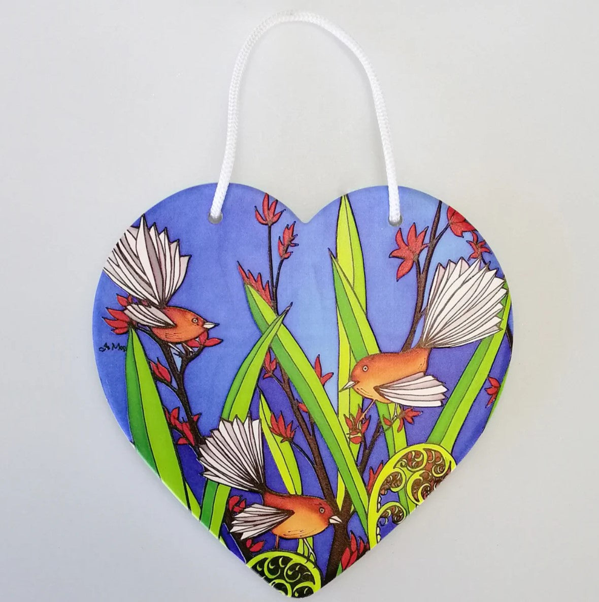 Fantail 3D Ceramic Heart Wall Hanging - Beautiful Gifts