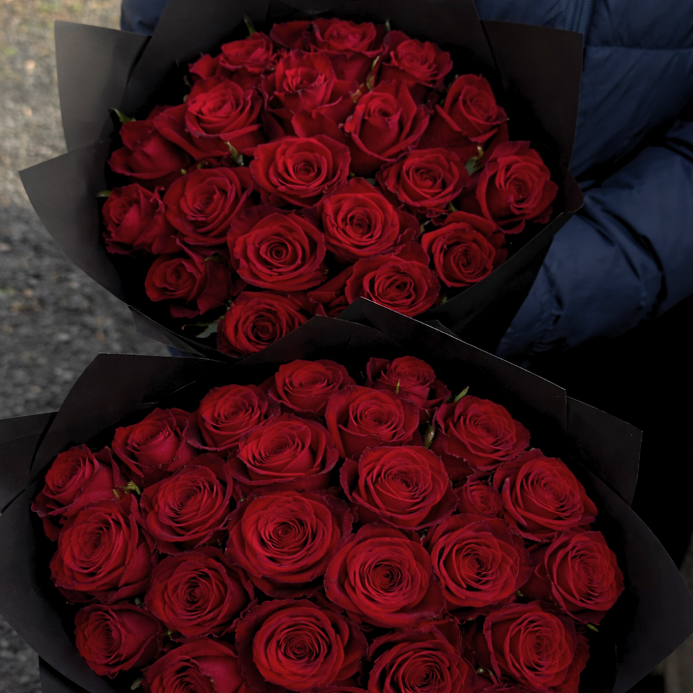 33000 Roses Skip to product information