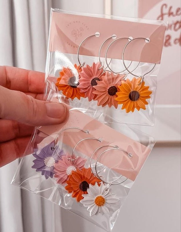 Ivy and Clay handmade daisy wine glass charms - Beautiful Gifts - Packaged with Love